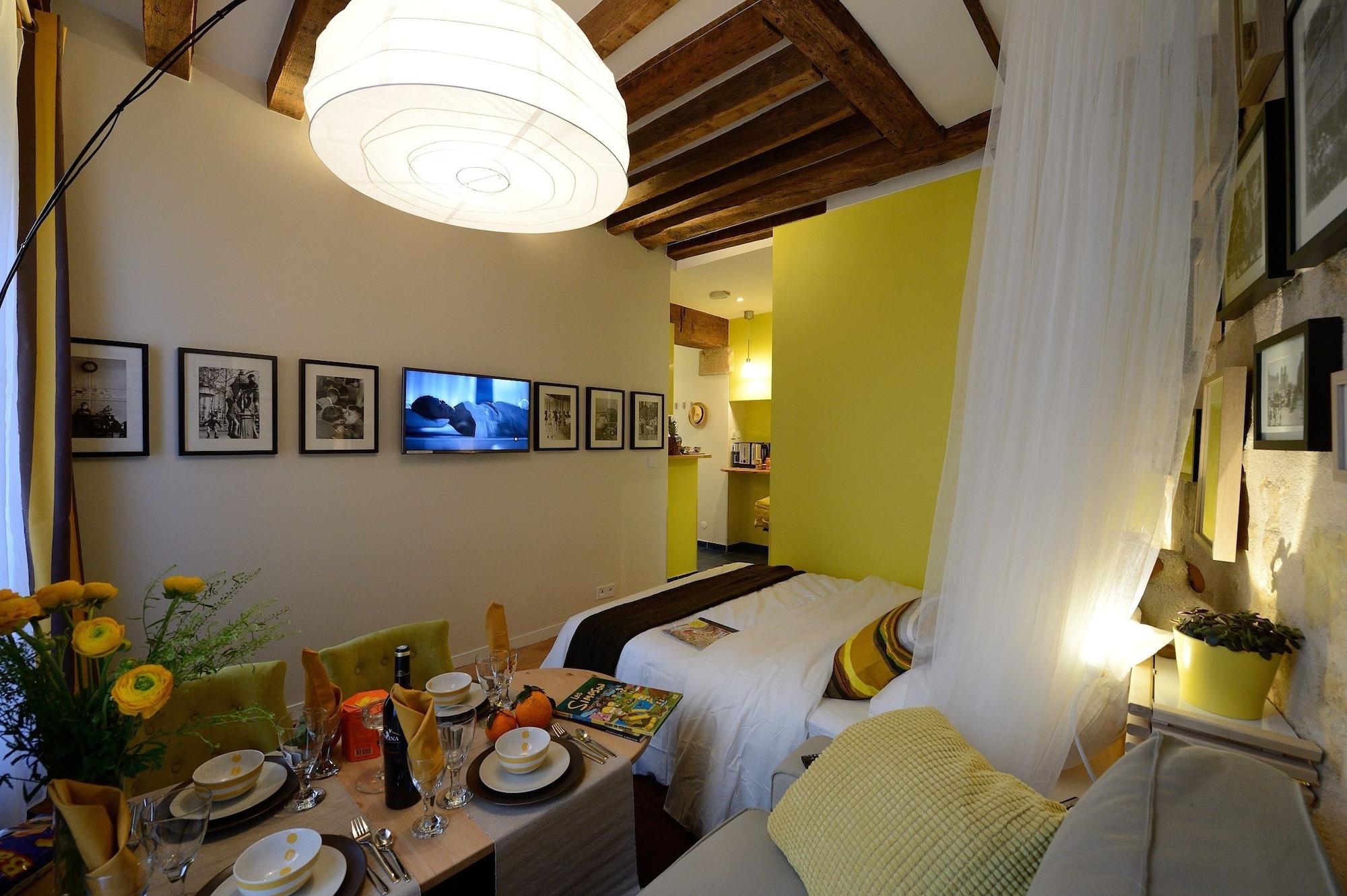 Livingstone, Studio, Suite، Les Patios Du Marais 4/8