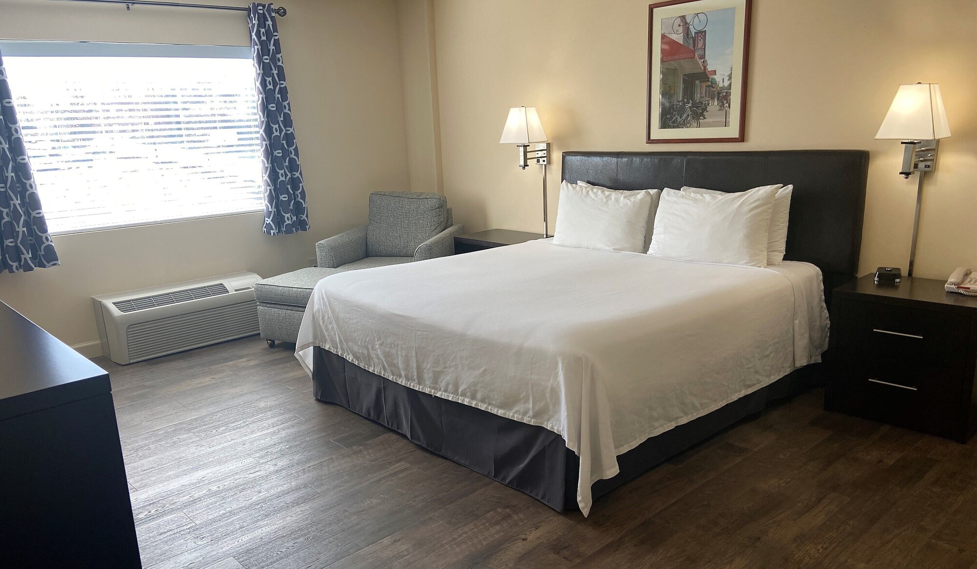STANDARD, KING BED