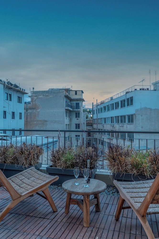 Lofus Bio Suites 46/50
