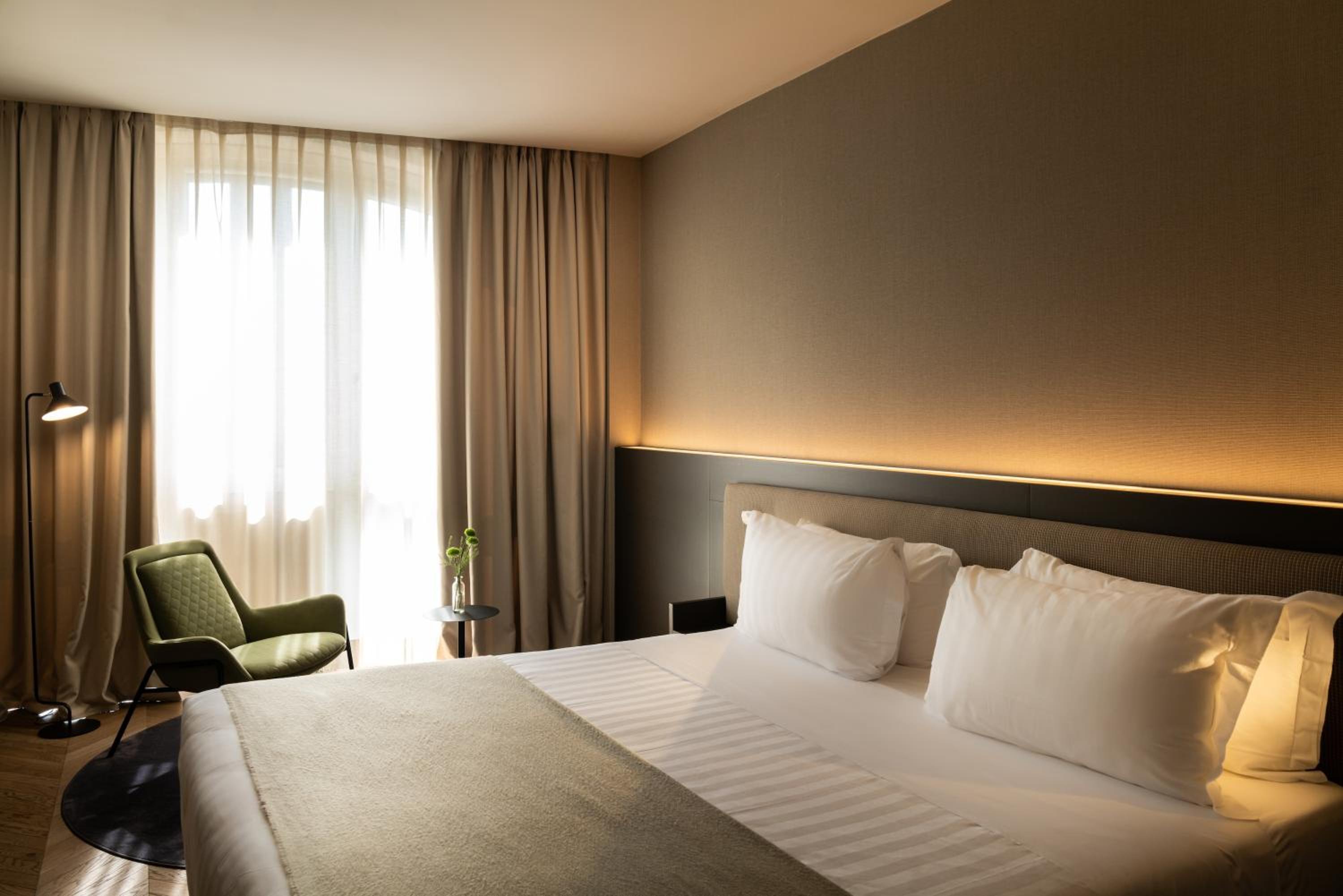 غرفة سوبيريور بسرير مزدوج، Litta Palace 3/8
