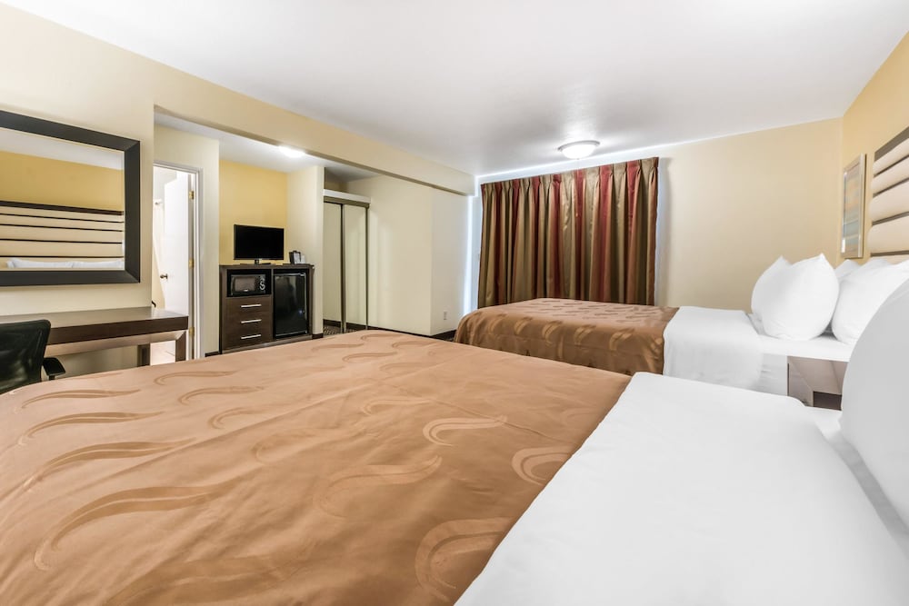 Quality Inn & Suites Capitola By The Sea 16/35
