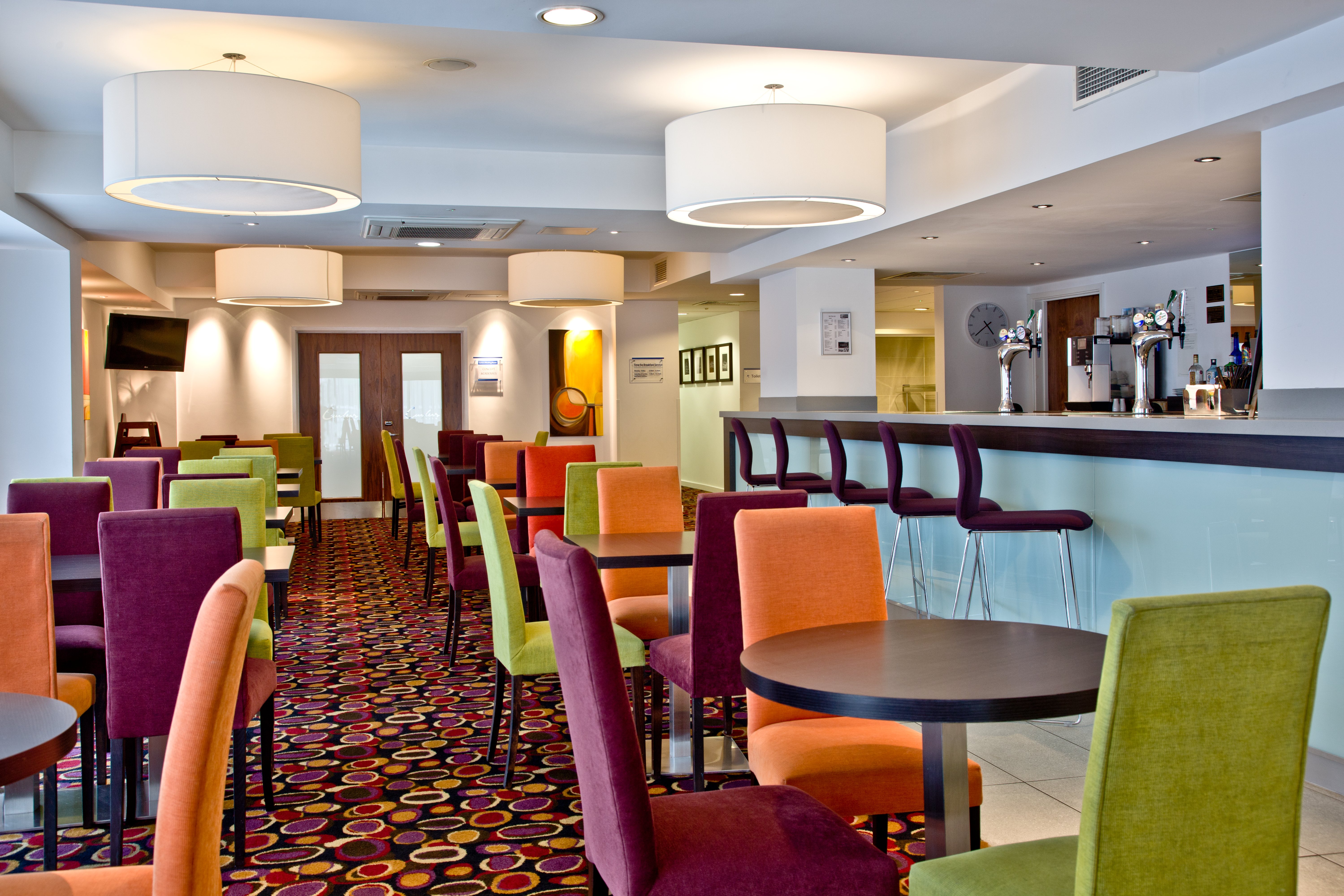 HOLIDAY INN EXPRESS BIRMINGHAM-SOUTH A45 16/30