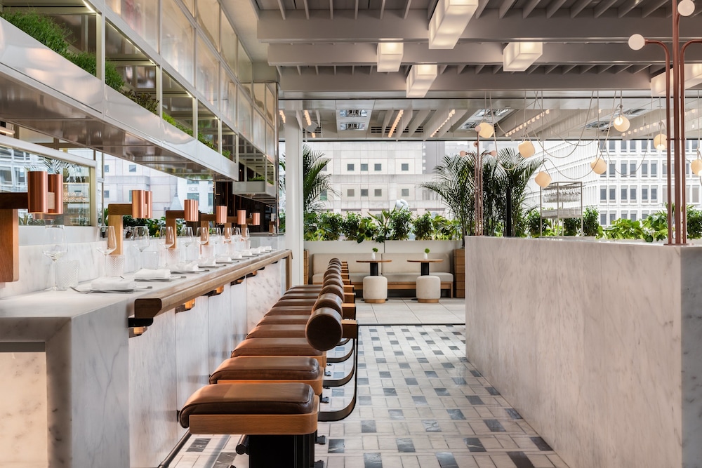 Four Seasons Hotel Montreal 9/68