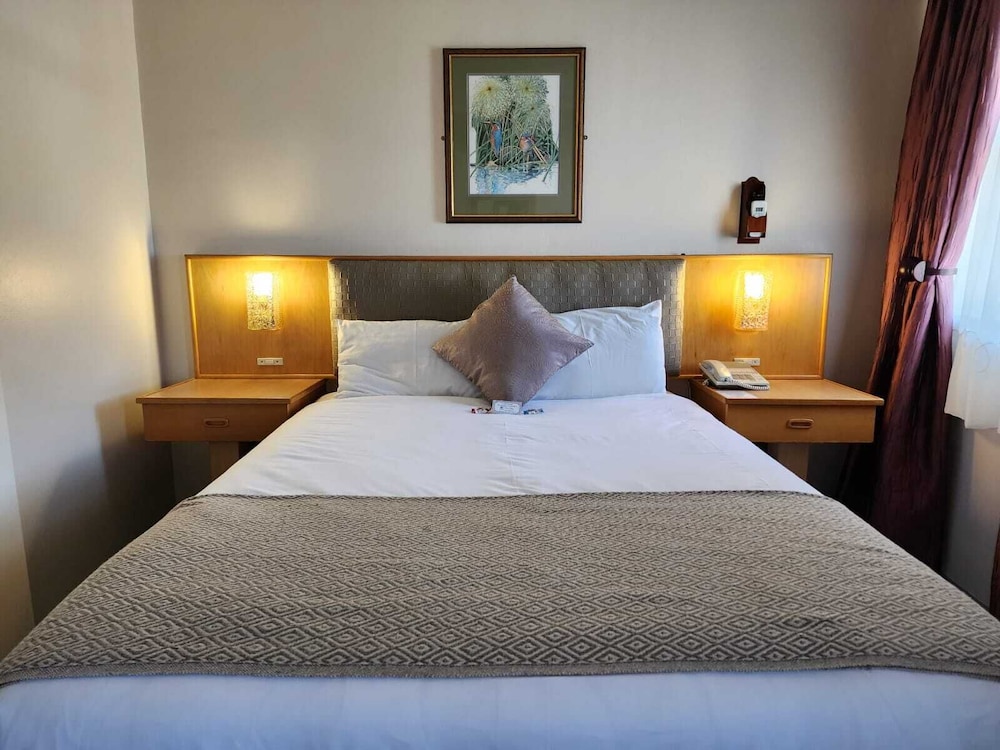 Royal Hotel Ladysmith 18/41