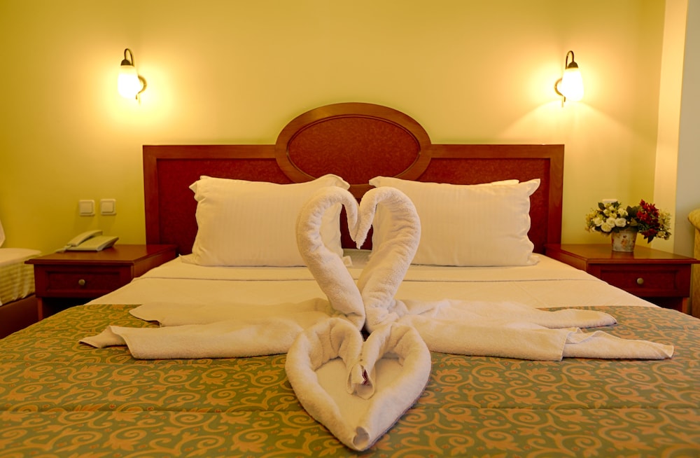 Kayhanbey Hotel 23/67