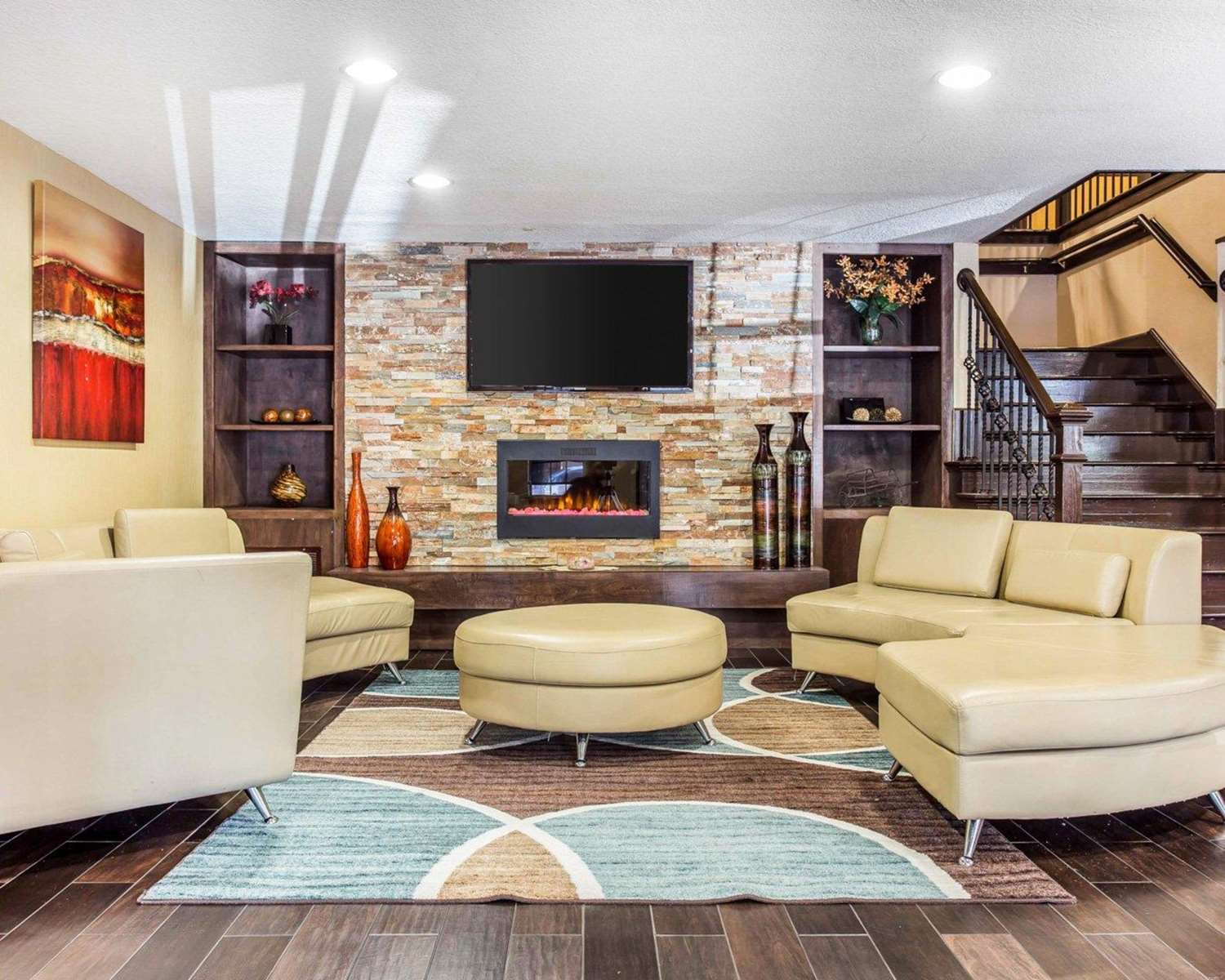 Comfort Inn & Suites Ballpark Area 7/16
