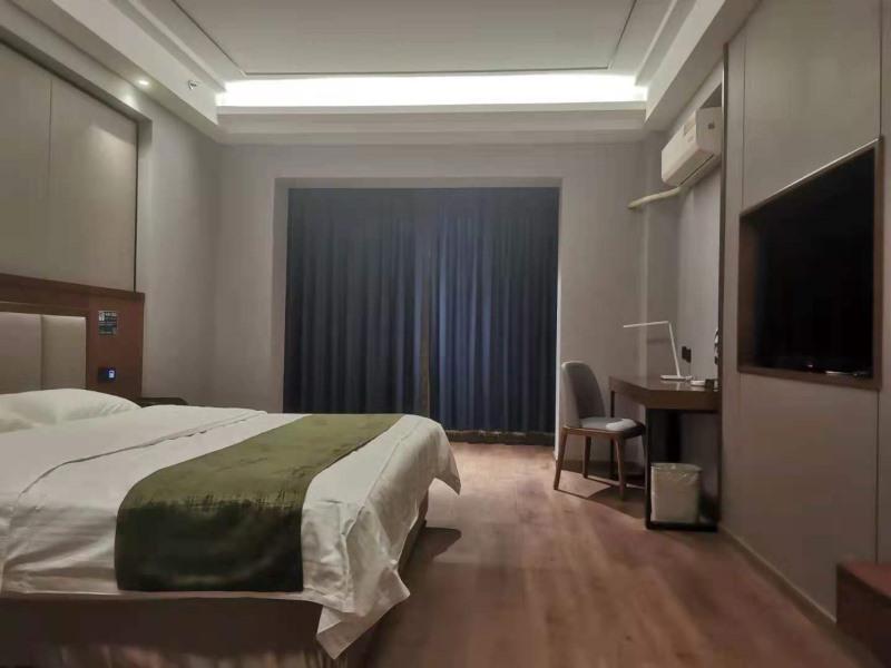 GreenTree Inn Jiuquan Century Plaza Hotel 54/68