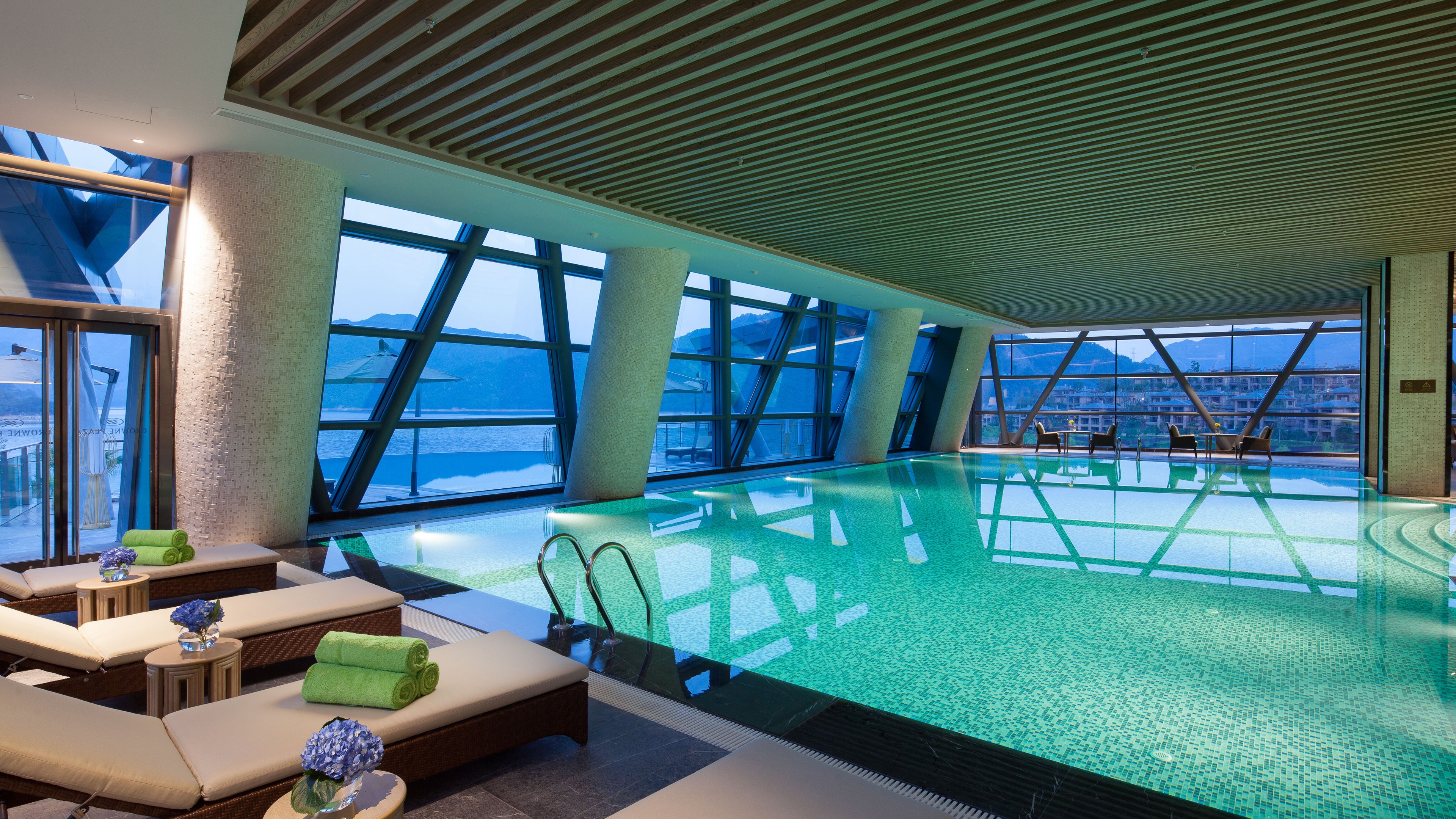 Crowne Plaza Hangzhou Thousand Island Lake 38/76
