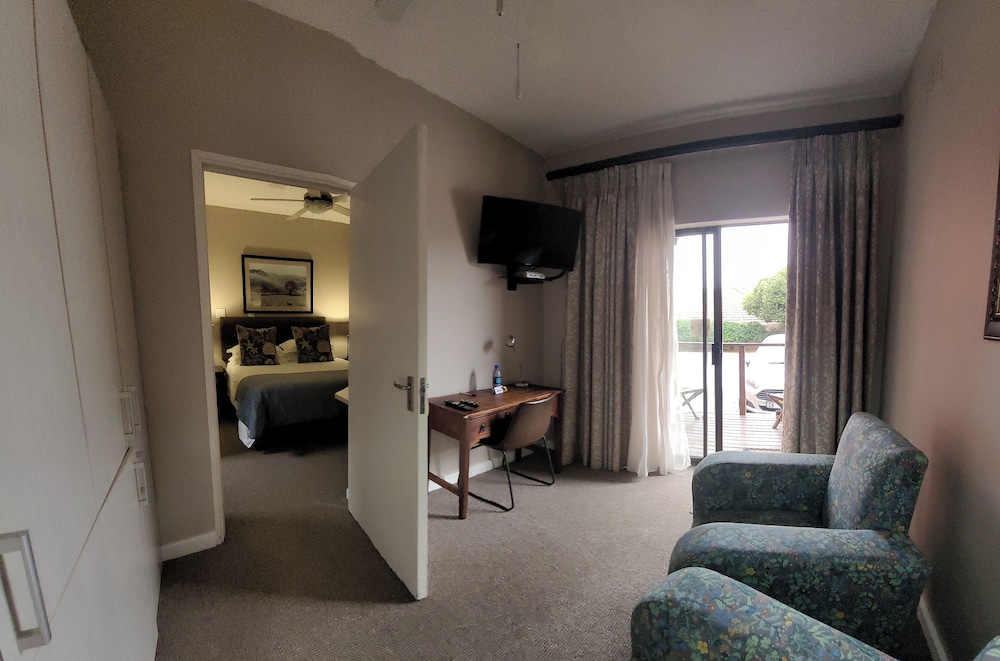 Harewood Lodge 29/49