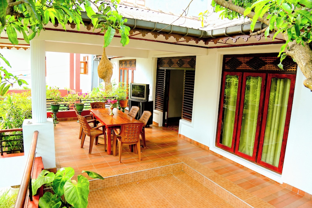 Thilaka City Hotel 2/44