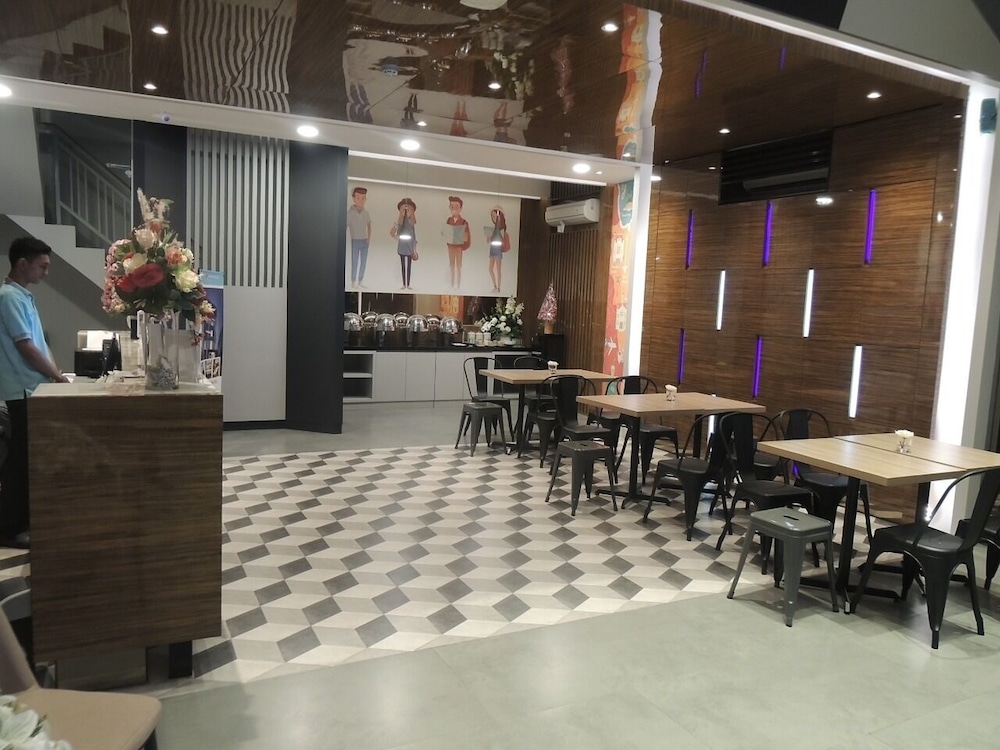Odua Thamrin Jakarta 16/18