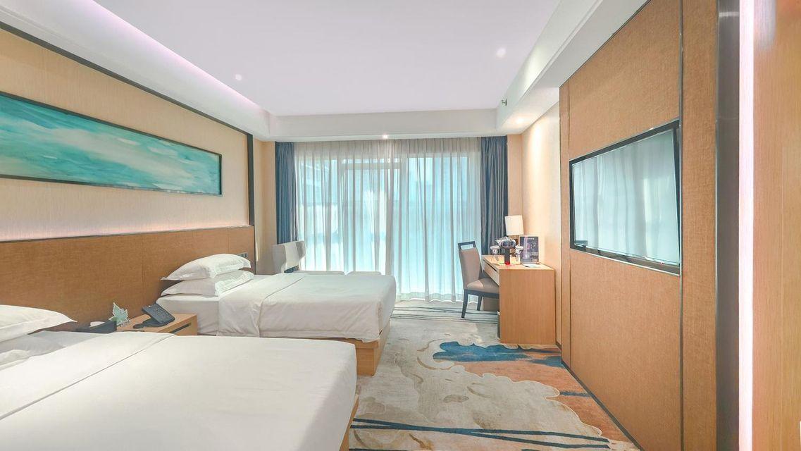 Wonderful, Twin Beds