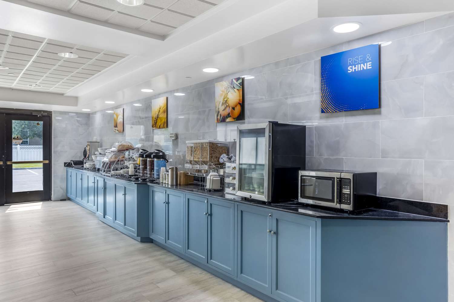 Comfort Inn and Suites Voorhees - Mt. Laurel 3/17