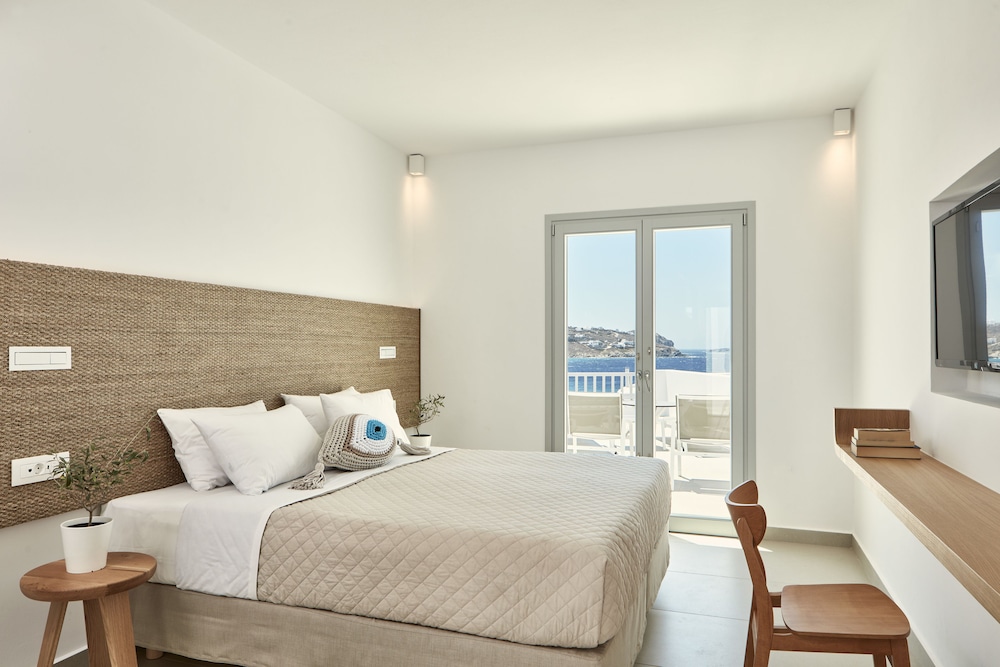 Superior, Sea View