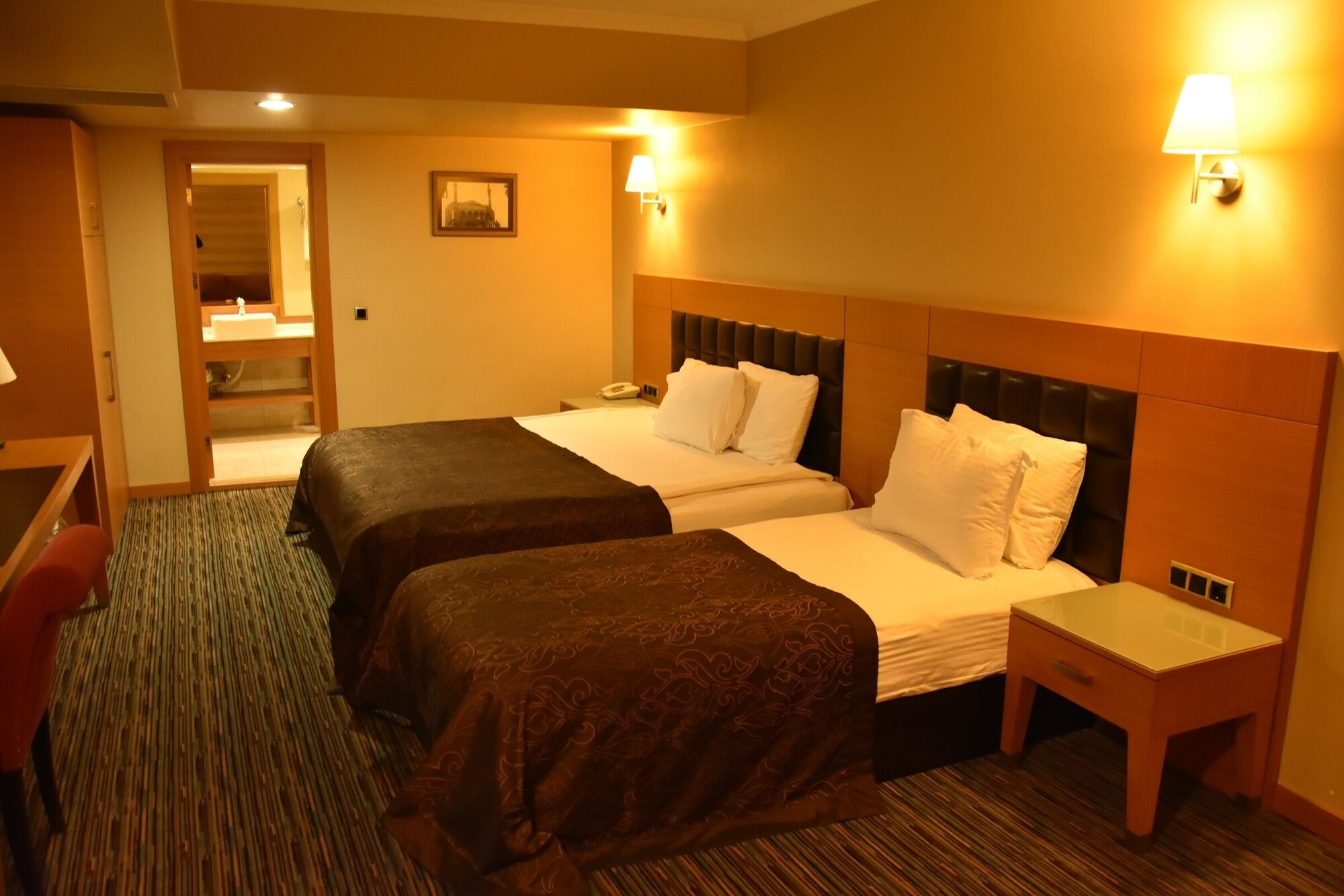 غرفة قياسية بسريرين منفصلين، Grand Simay Hotel 2/5