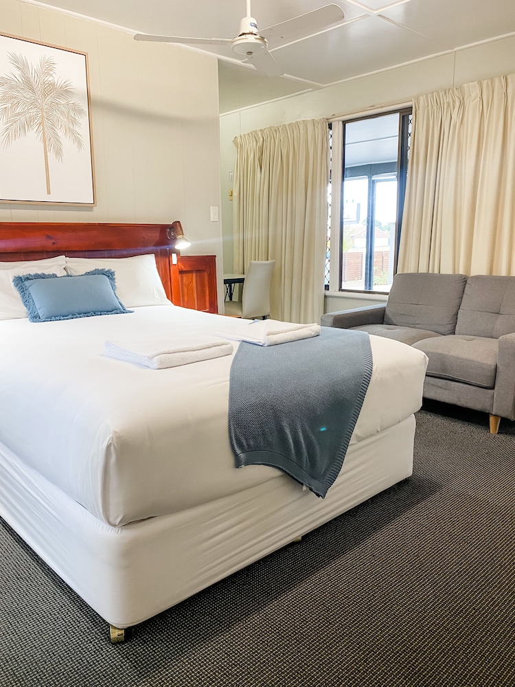 Pacific Sun Bargara Beach Motel 11/78