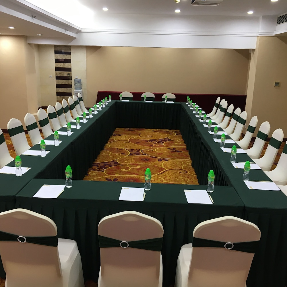 Yinfeng International Apartment 41/50