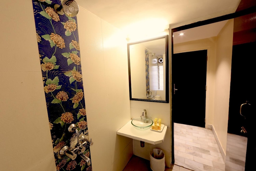 Bawa Regency 47/57