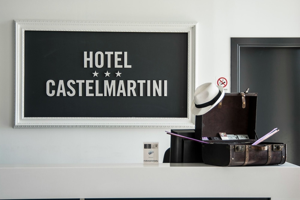 Castel Martini Wellness And Business Hotel 11/31