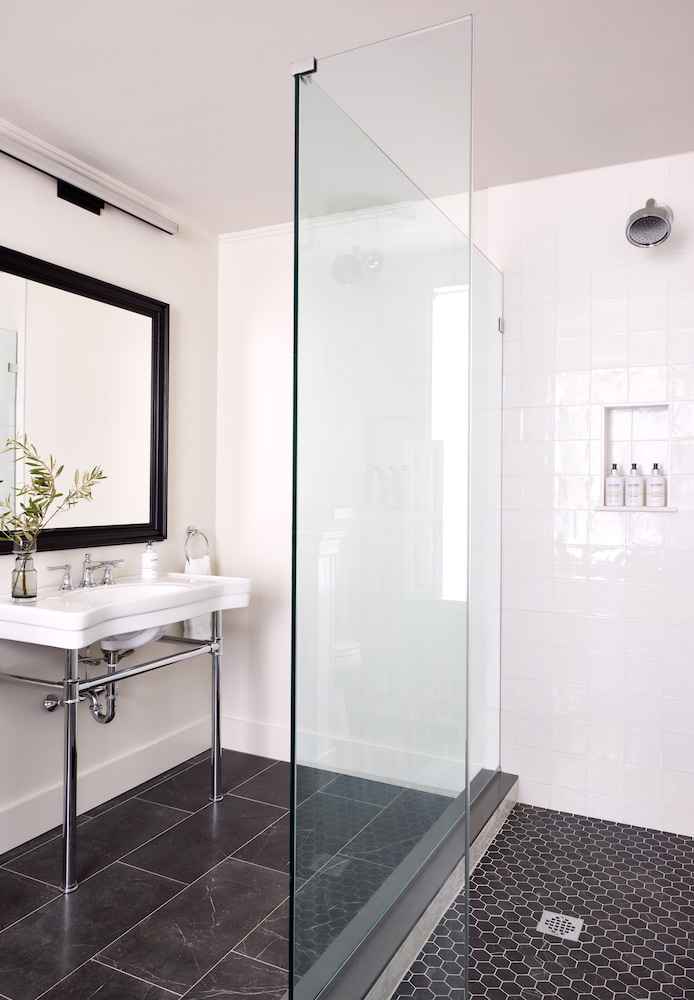 Kennebunkport Captains Collection 48/50