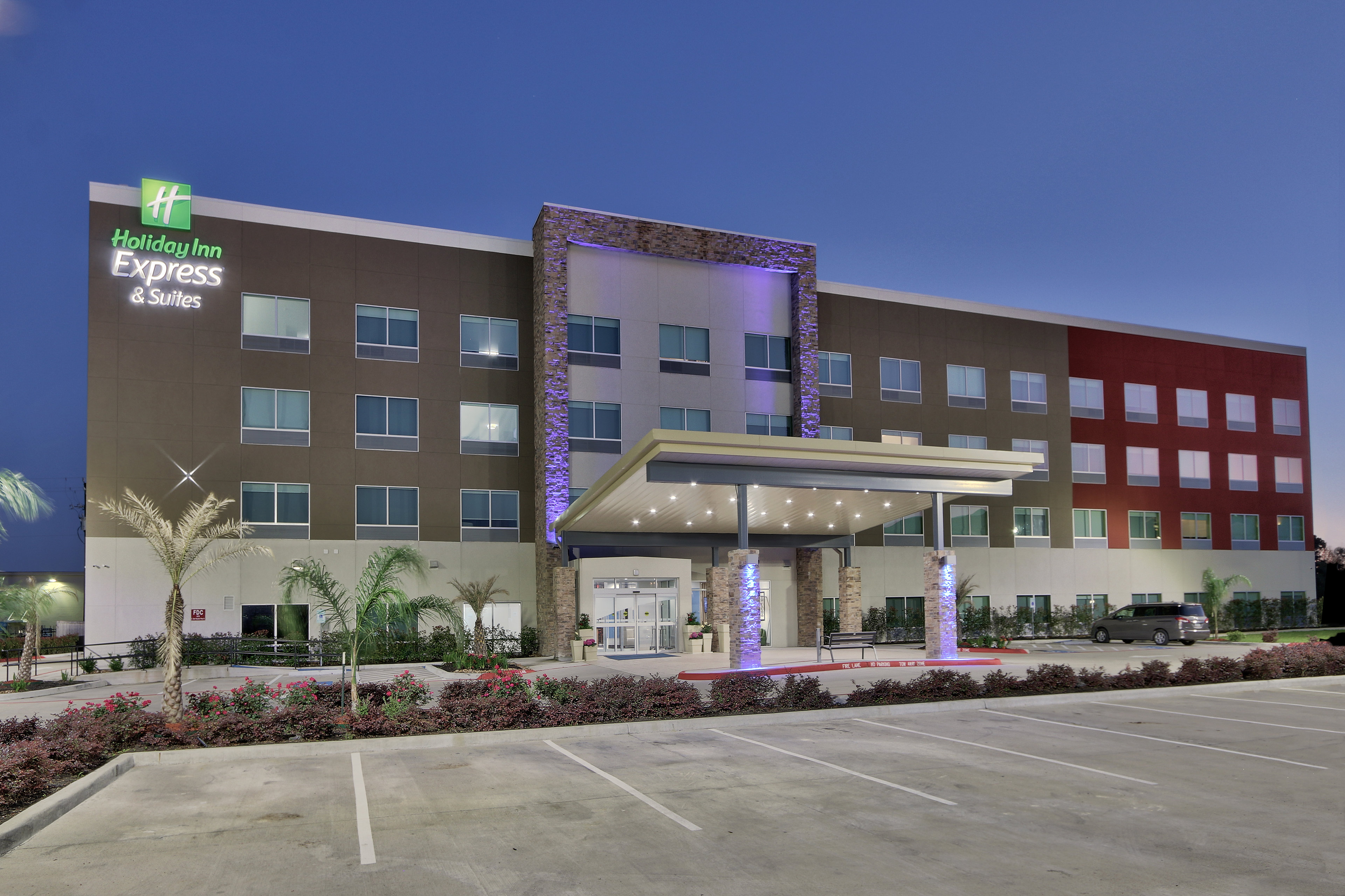 Holiday Inn Express & Suites Houston East - Beltway 8 6/53
