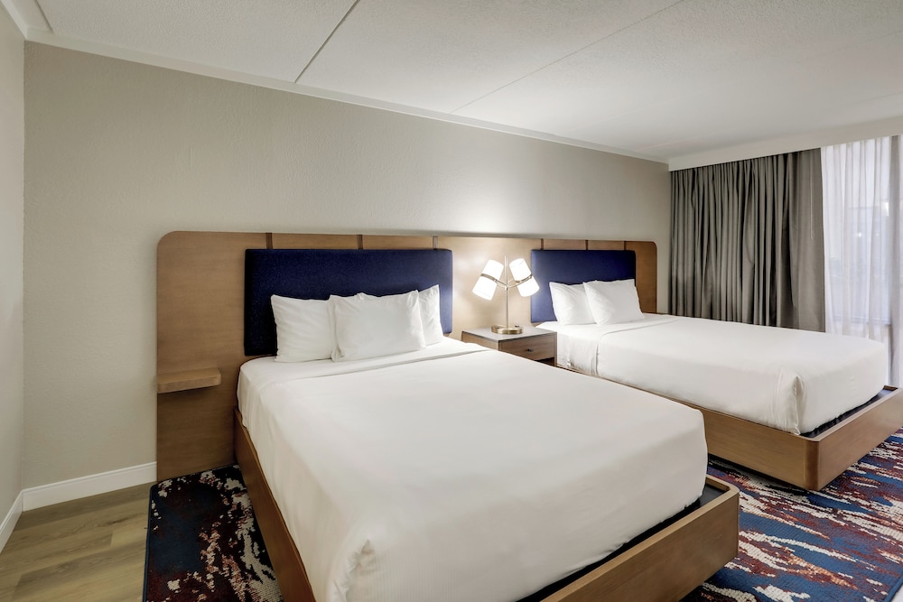 DoubleTree by Hilton Quincy 22/77
