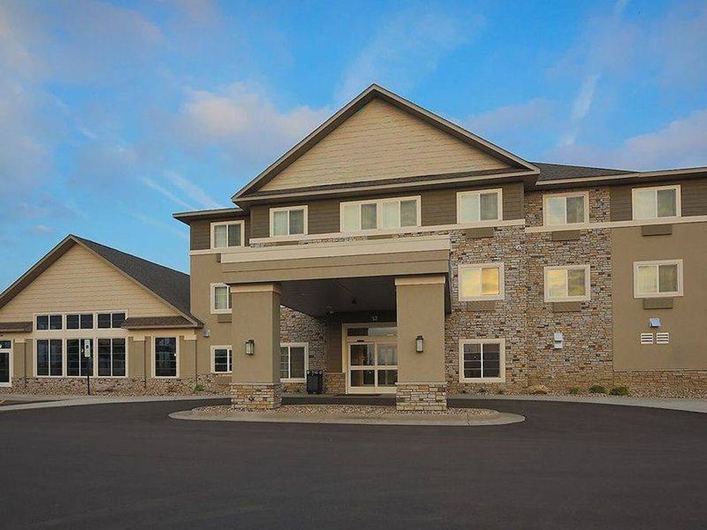 GrandStay Hotel and Suites Tea Sioux Falls 1/17