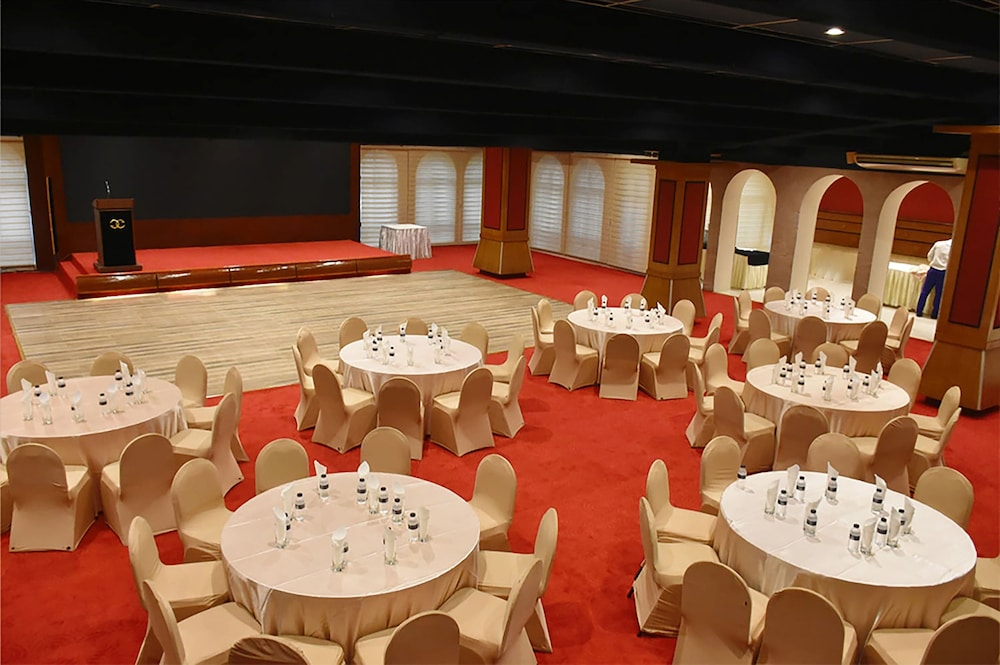 The Residence by Gulshan Club Limited 50/63
