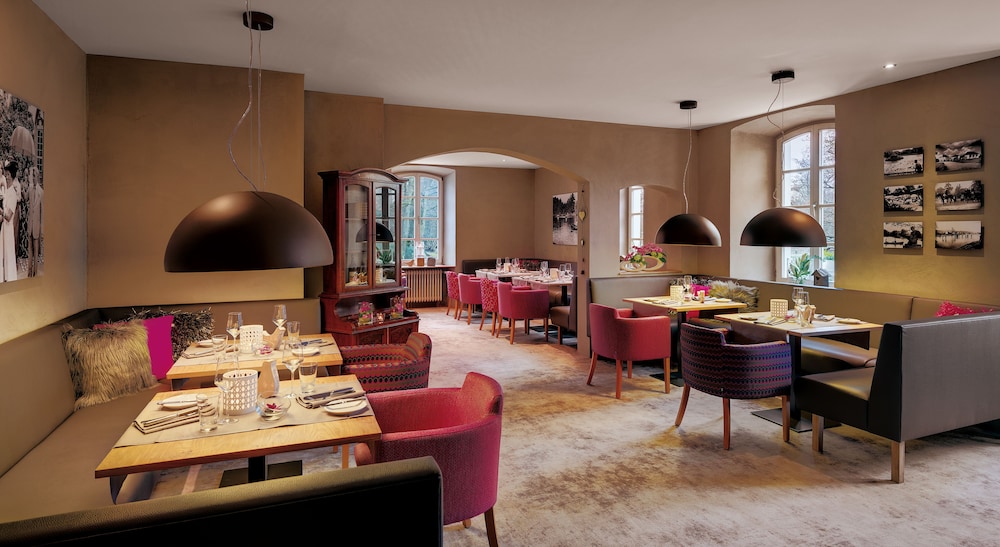 Nells Park Hotel 36/50