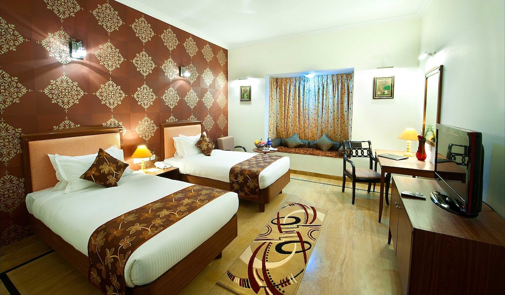 Desert Tulip Hotel & Resort 15/60