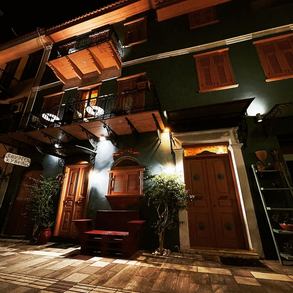 Kyveli Suites 3/50