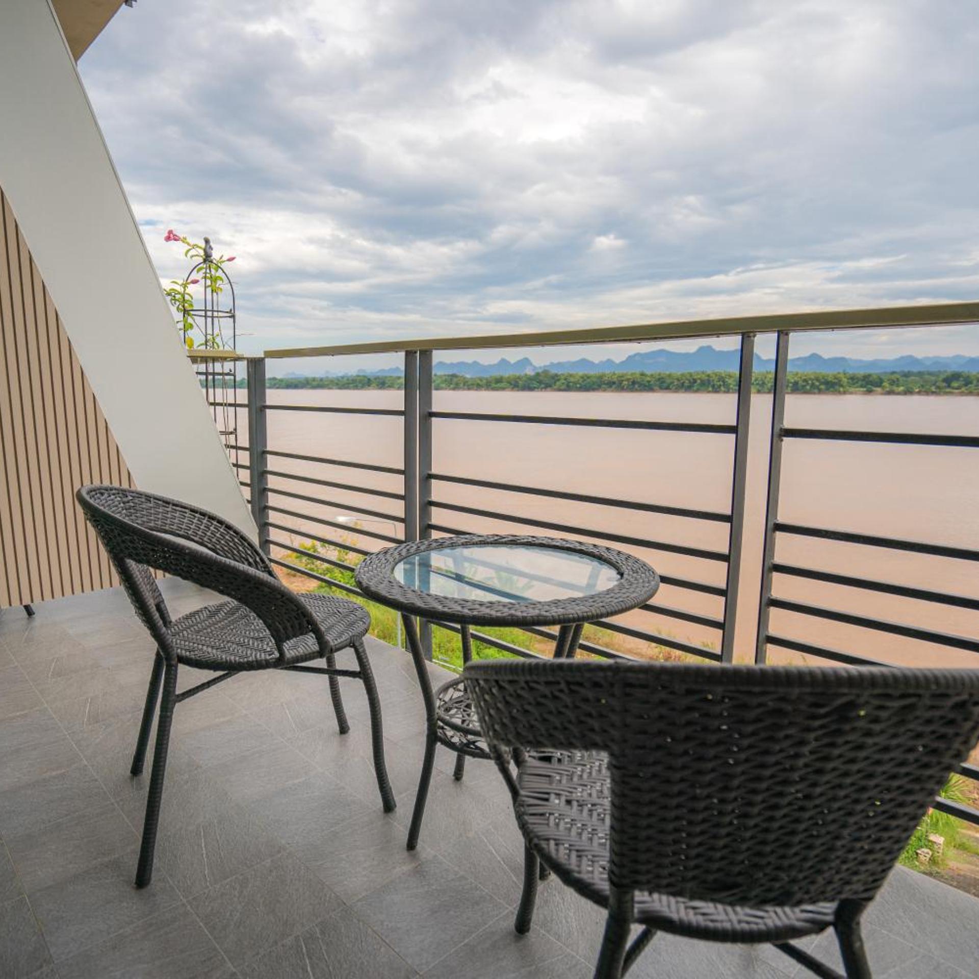 Mekong Pano Villa 32/42