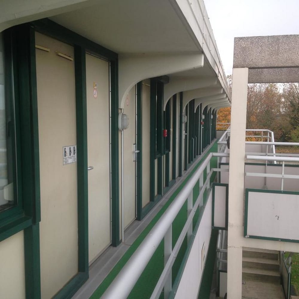 Premiere Classe Niort Est - La Creche 23/45