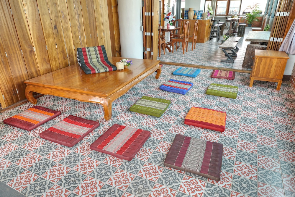 Saengpanya Home Boutique Hotel 9/65