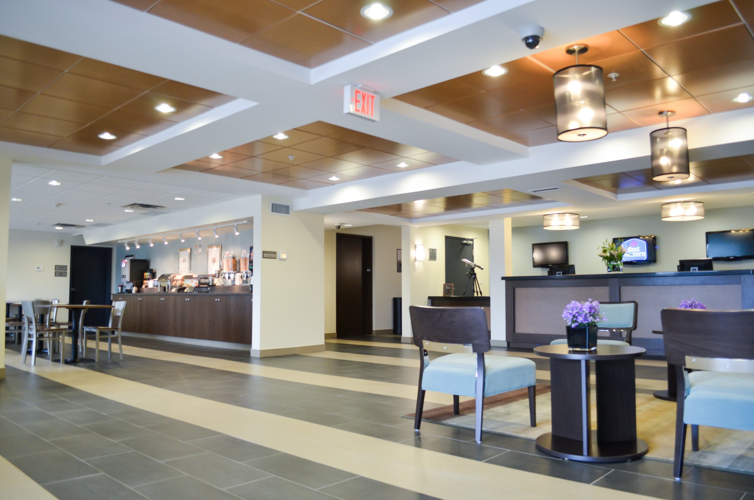 Best Western Thompson Hotel Suites 5/43