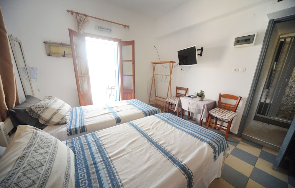 Panorama Studios & Apartments 19/66