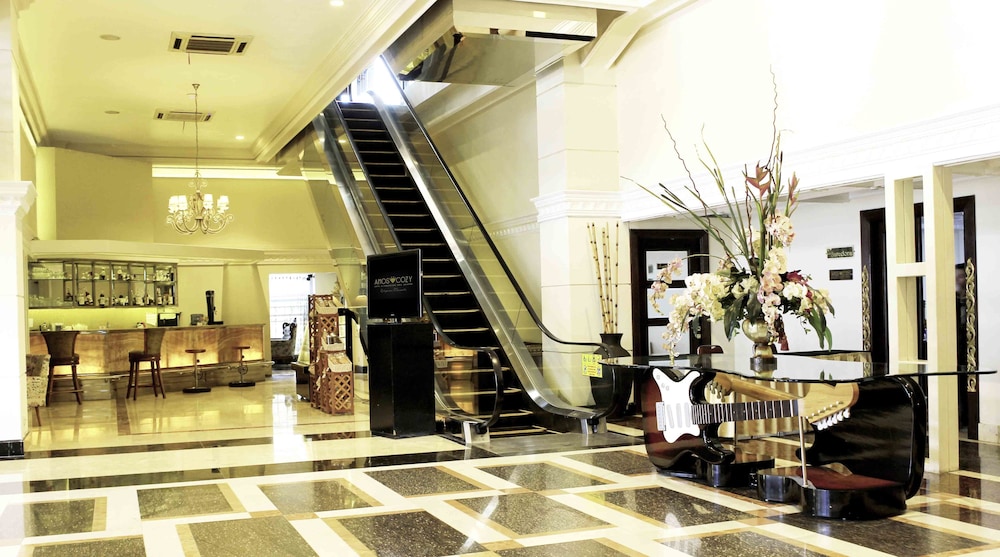 Amos Cozy Hotel 7/66