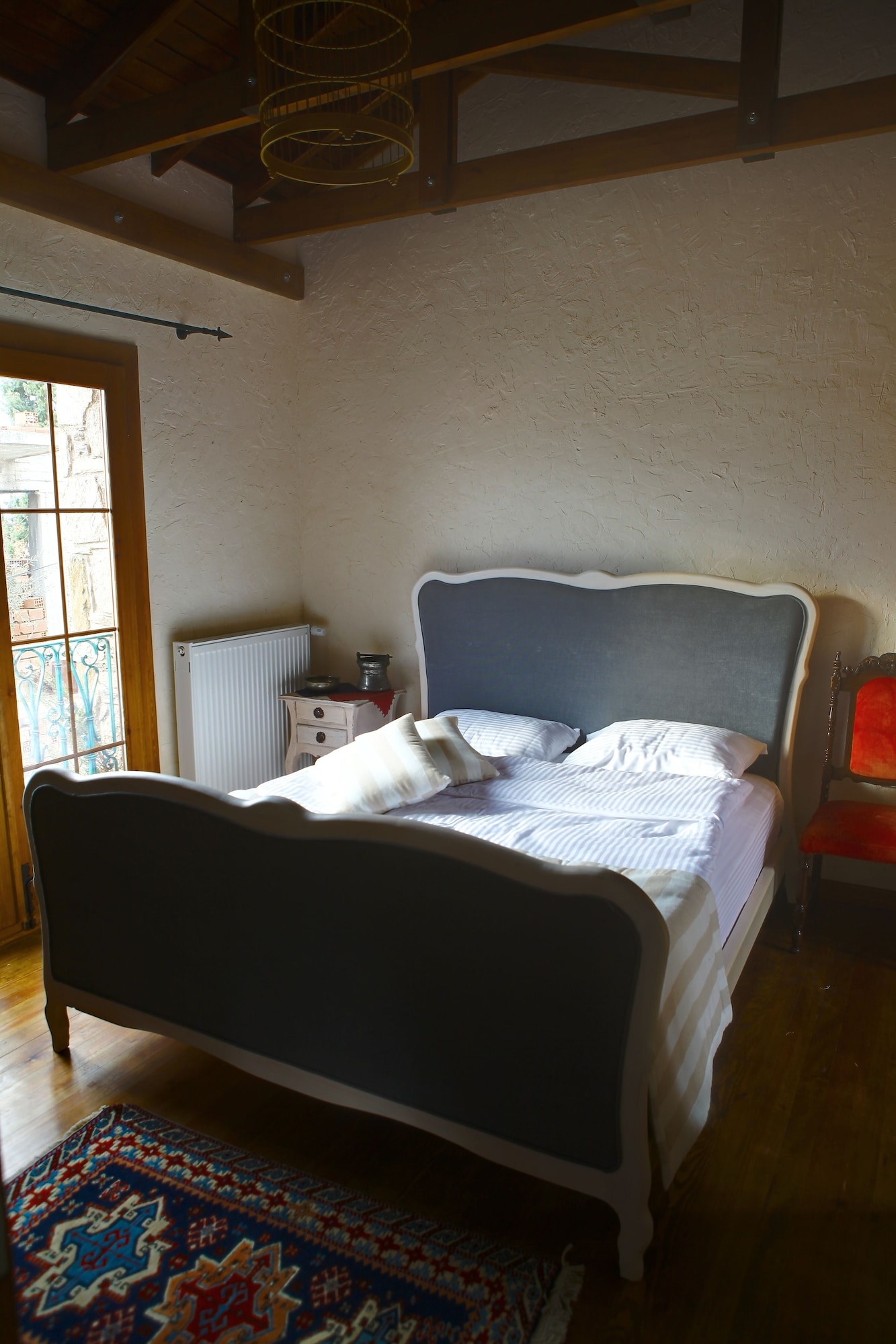 DESIGN, MULTIPLE BEDS