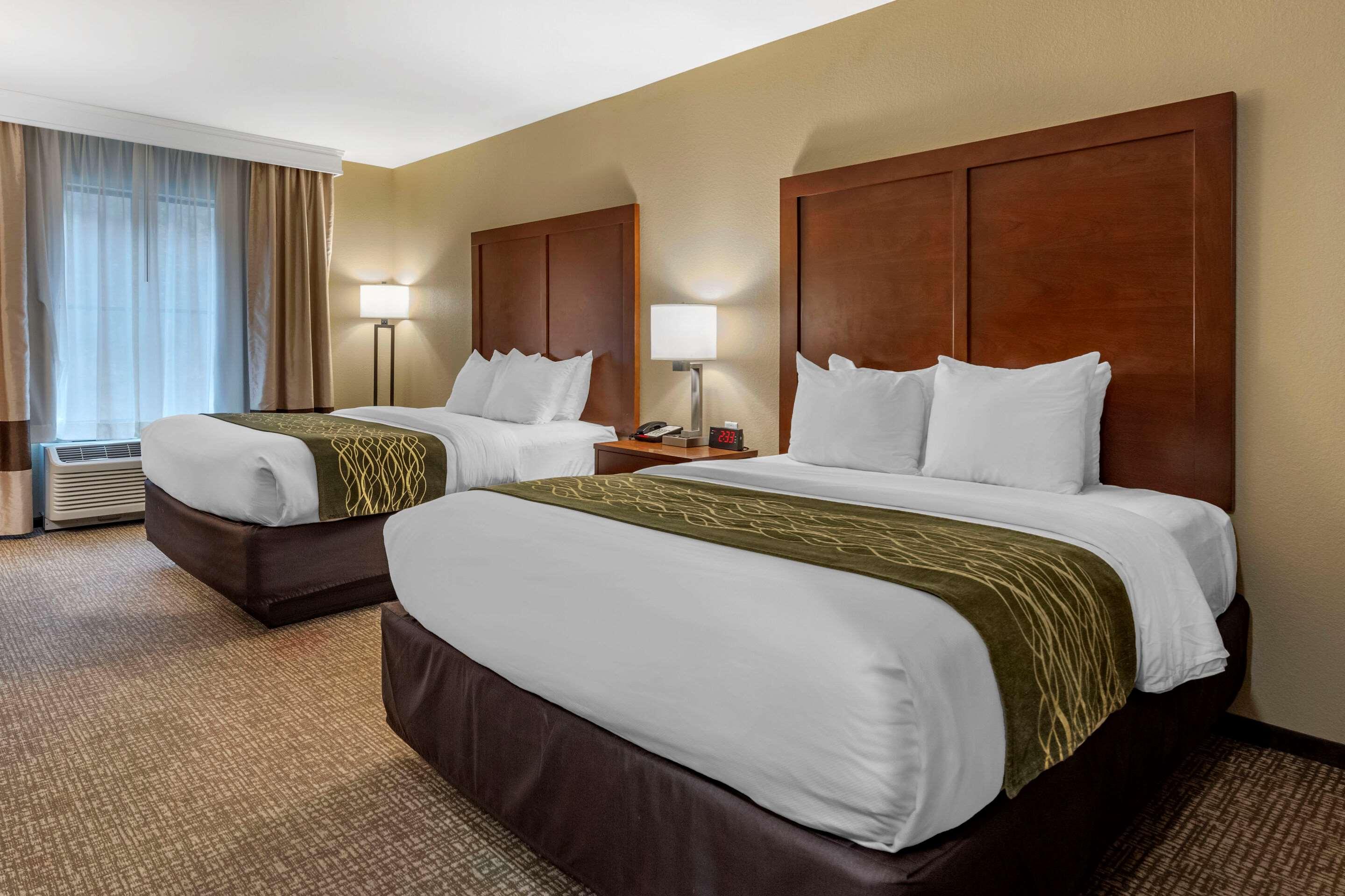 ROOM, 2 QUEEN BEDS