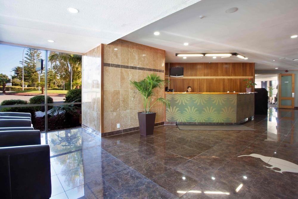 Auckland Airport Kiwi Hotel 4/62