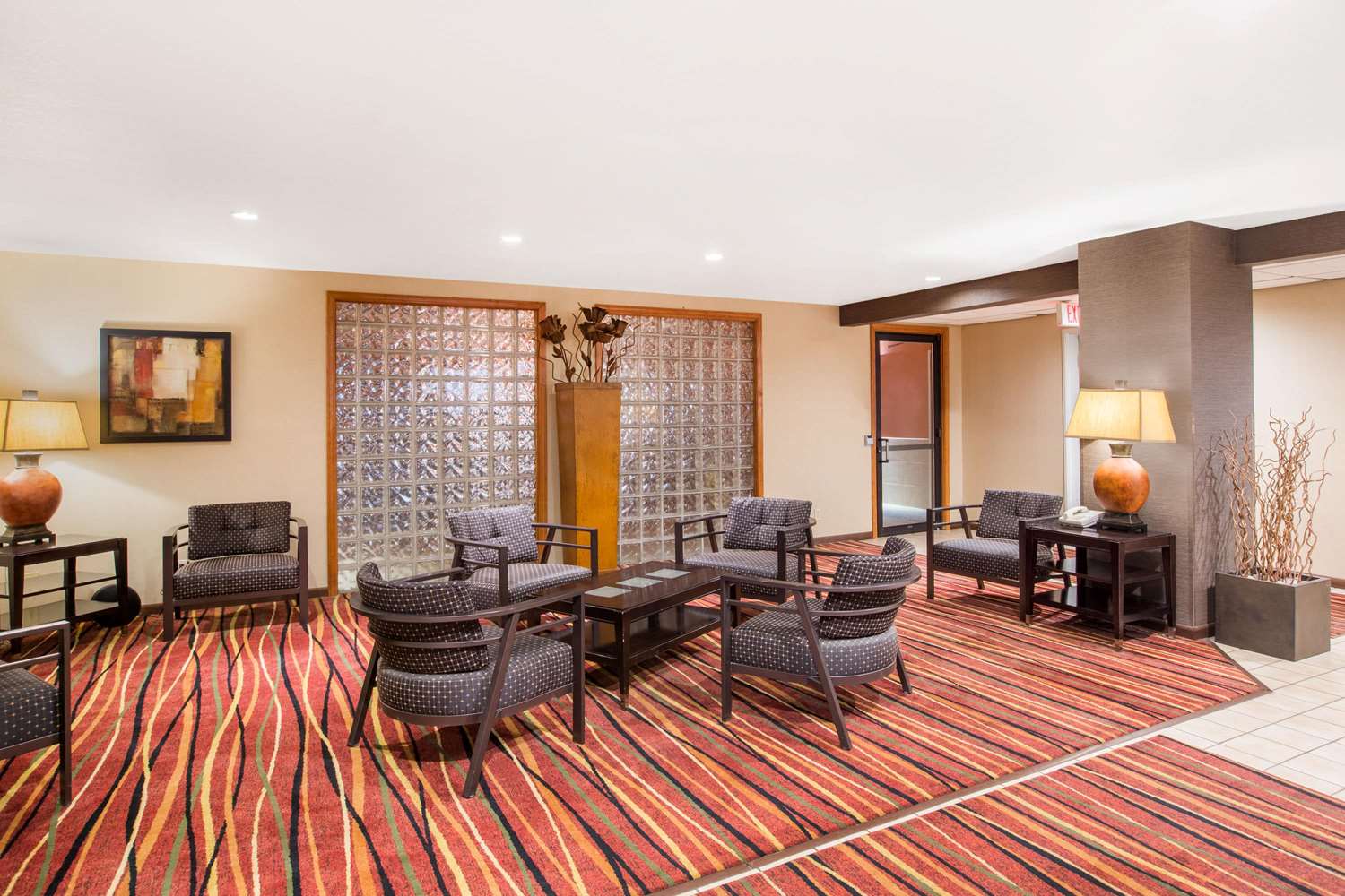 Super 8 By Wyndham Brookings 4/12