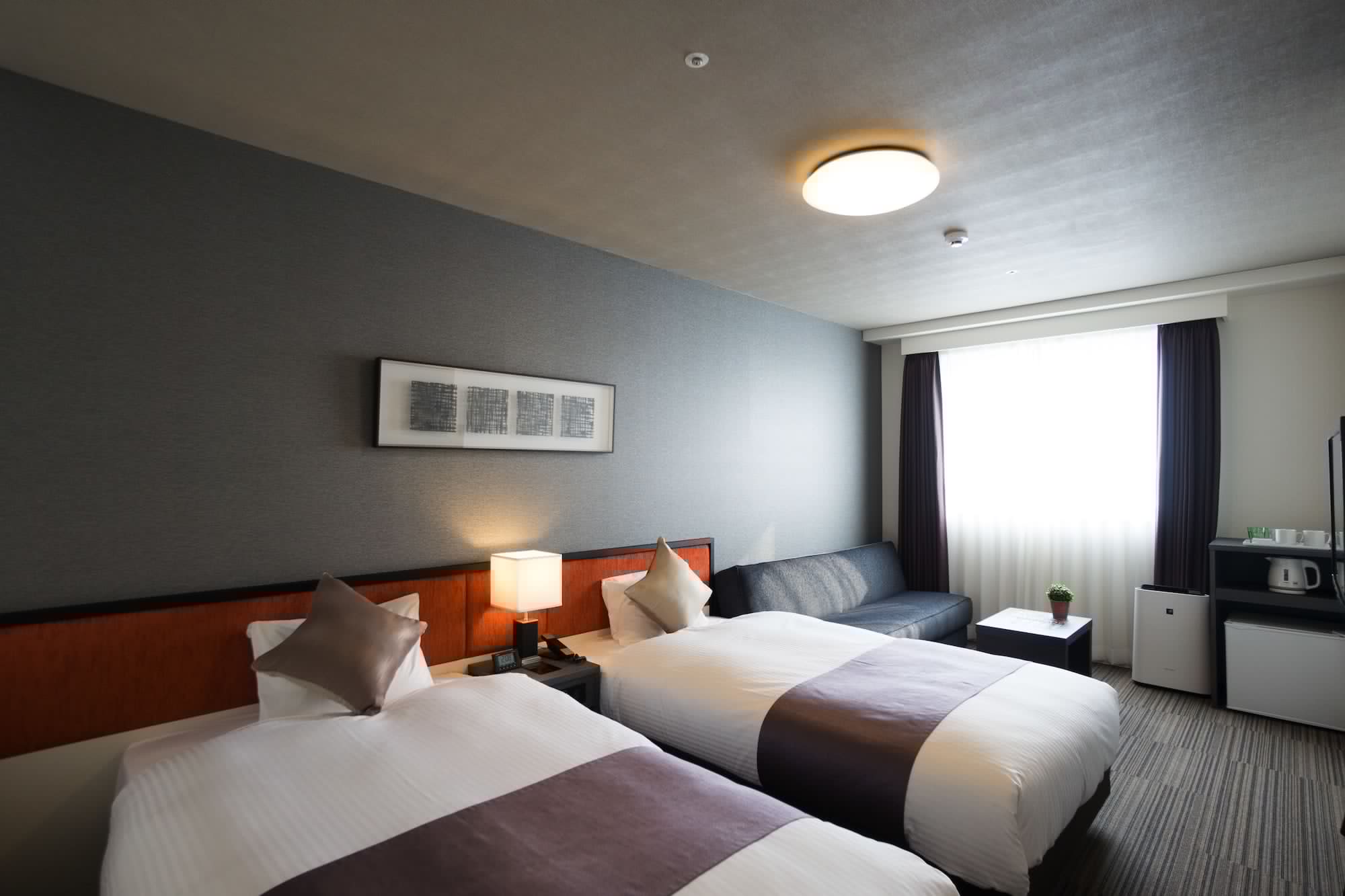 Moderate, Twin Beds