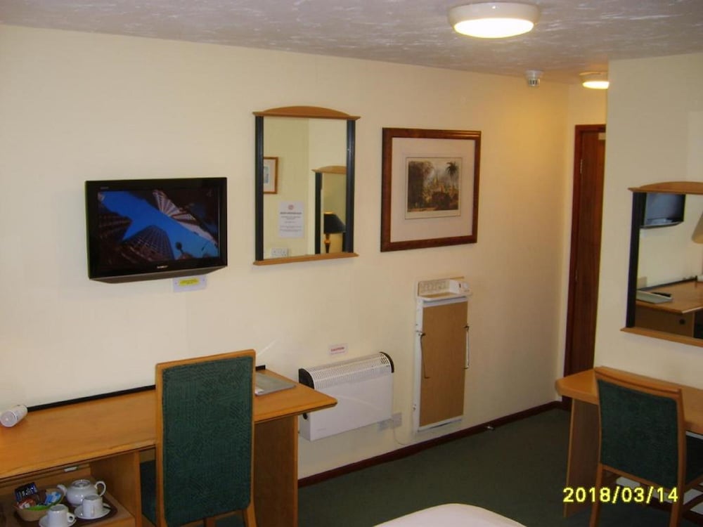 Redwings Lodge 31/45