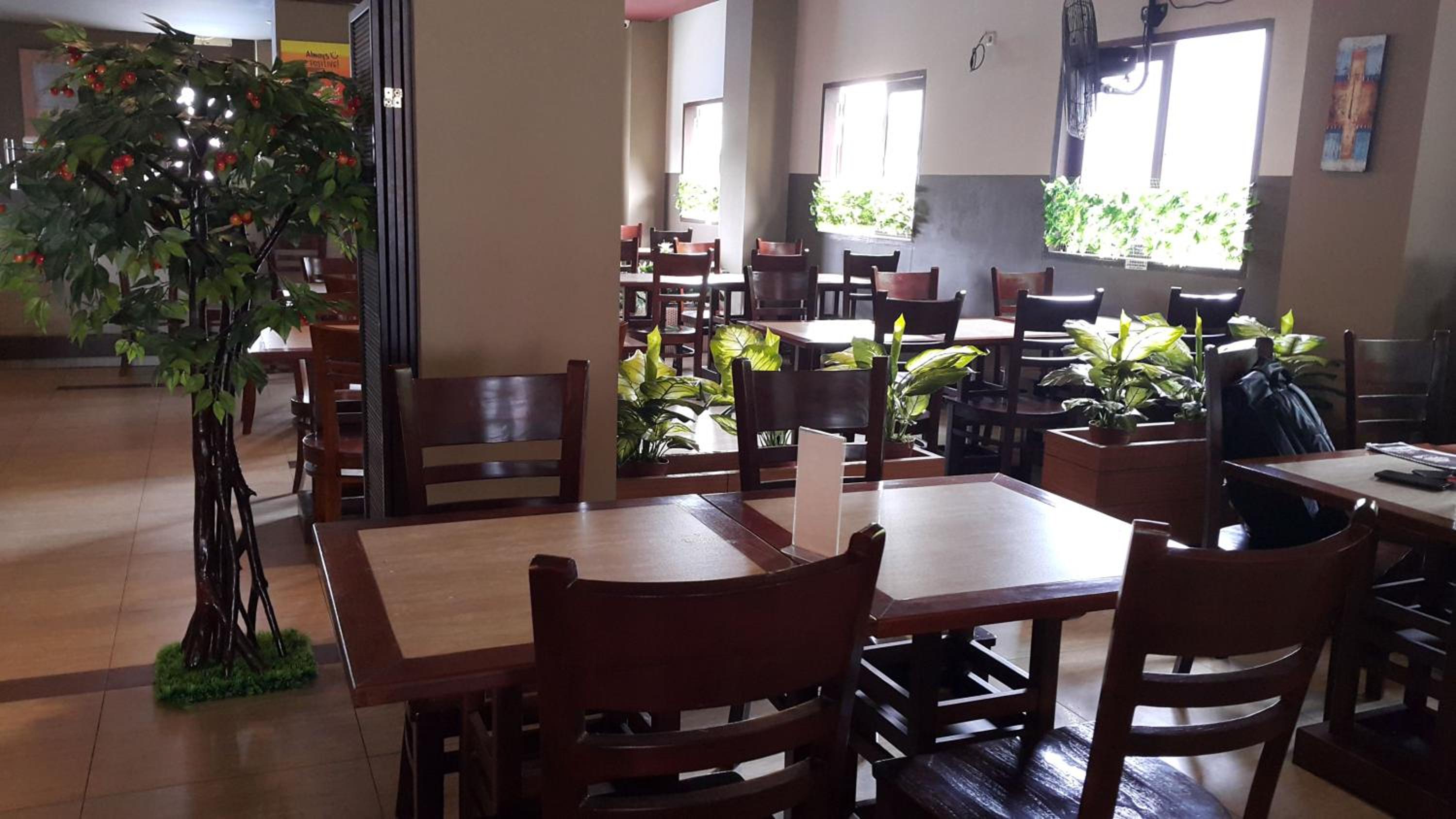 Biz Hotel Ambon 31/48