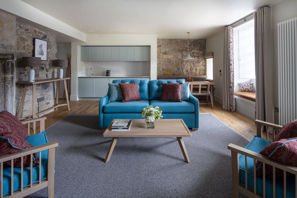 Abbey Strand Apartments at Holyrood 14/30