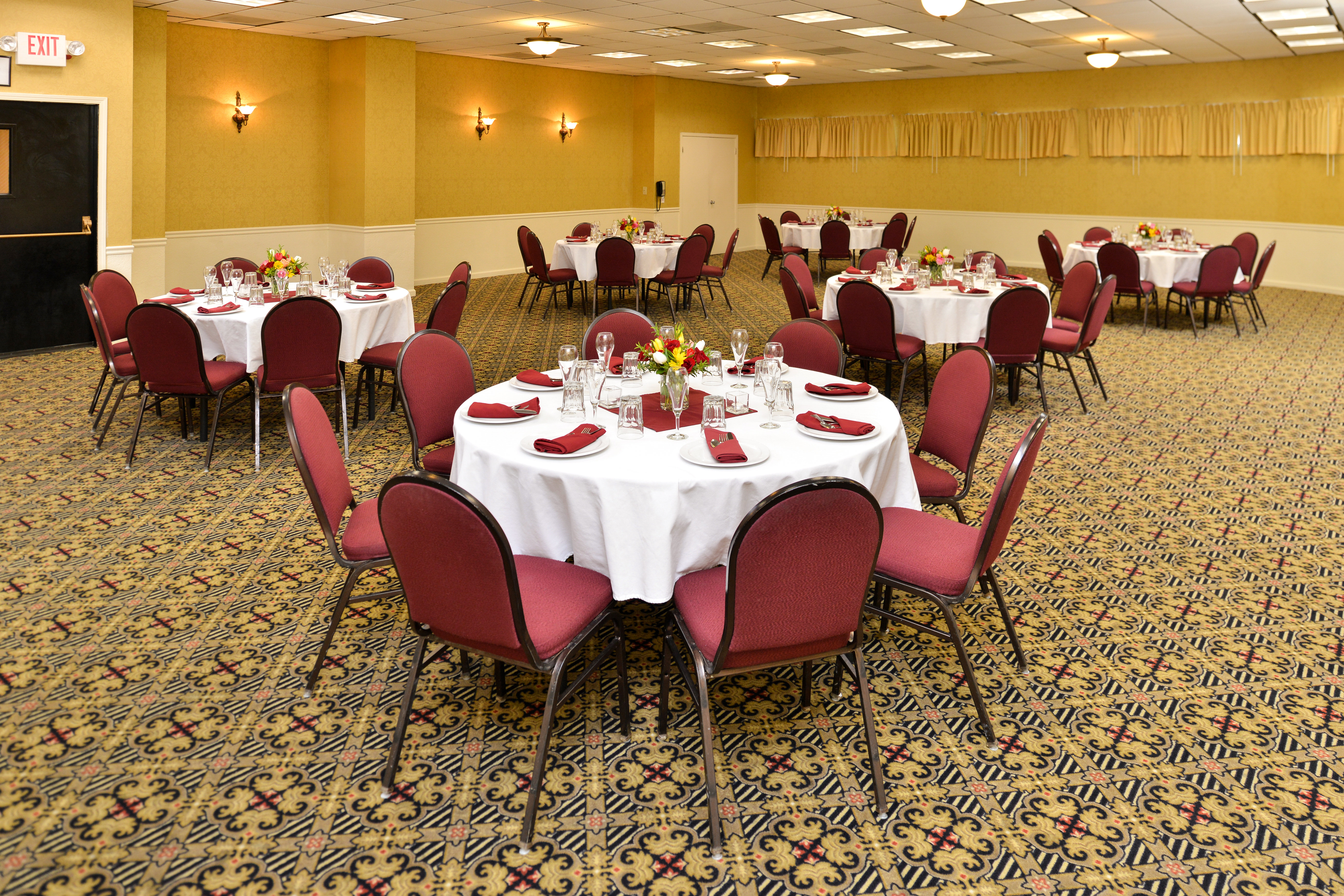 Holiday Inn Sacramento Rancho Cordova 75/77