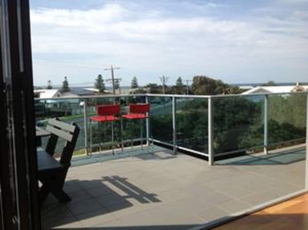 7 Bell Street Apartments 27/50