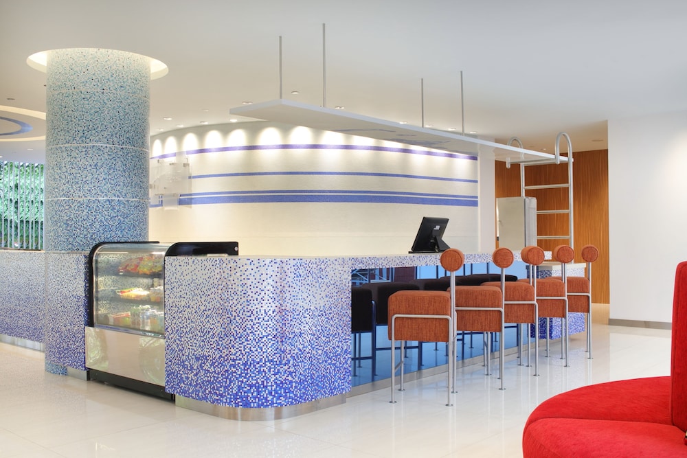HOLIDAY INN EXPRESS BARUNA BALI 11/73