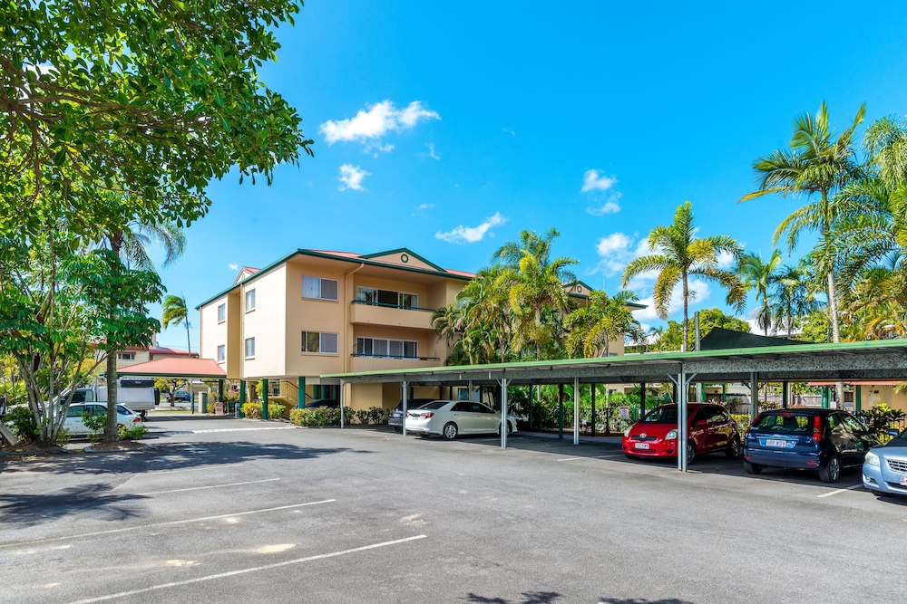 TRADEWINDS MCLEOD HOLIDAY APARTMENTS 6/43