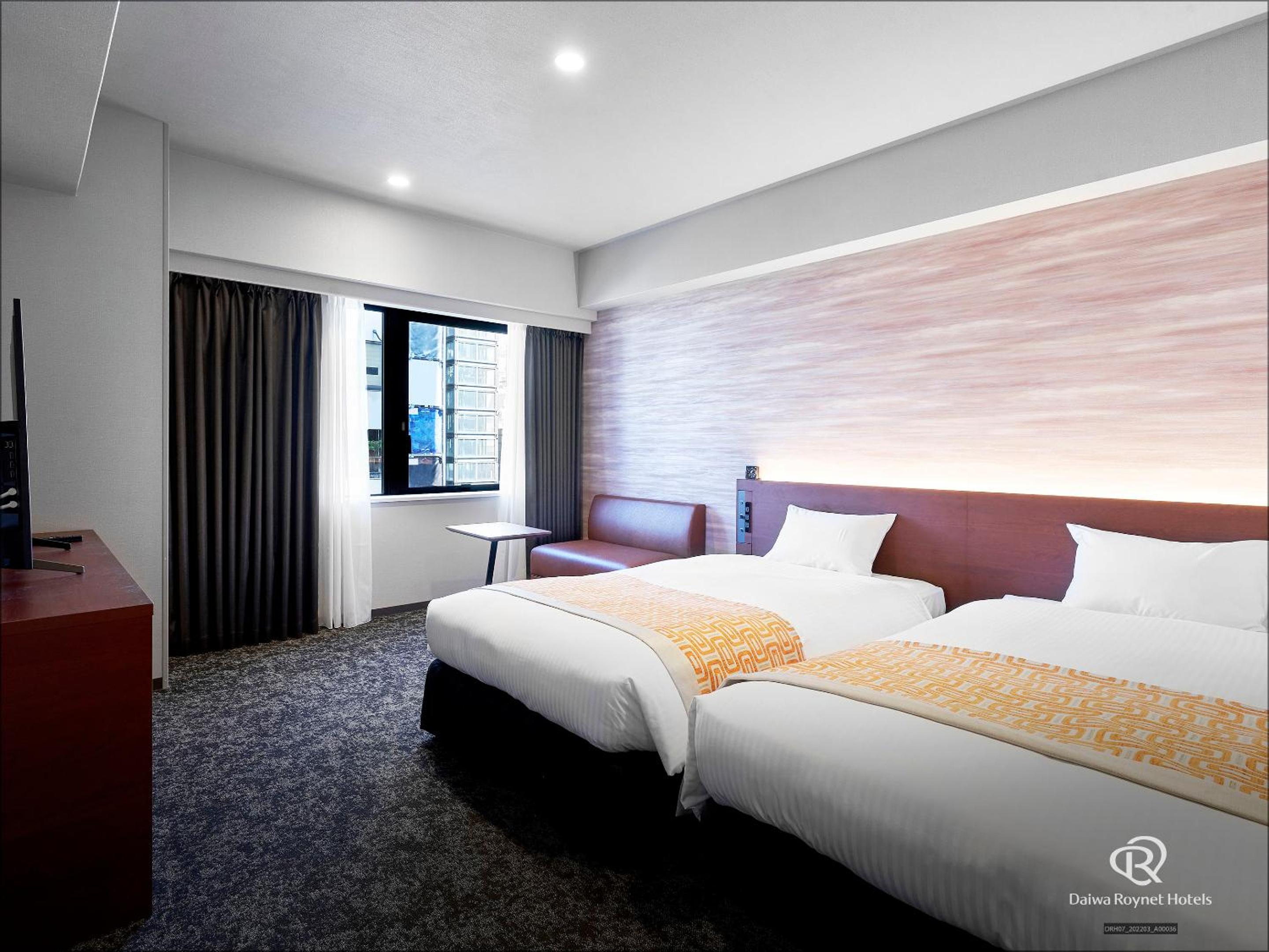 Room Assigned on Arrival, Single Bed